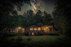 Magical Mountain Riverfront Retreat near Blue Ridge Georgia with Unforgettable Views!